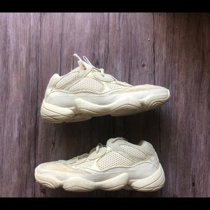 Yeezy 500 Moon Yellow Sz 10